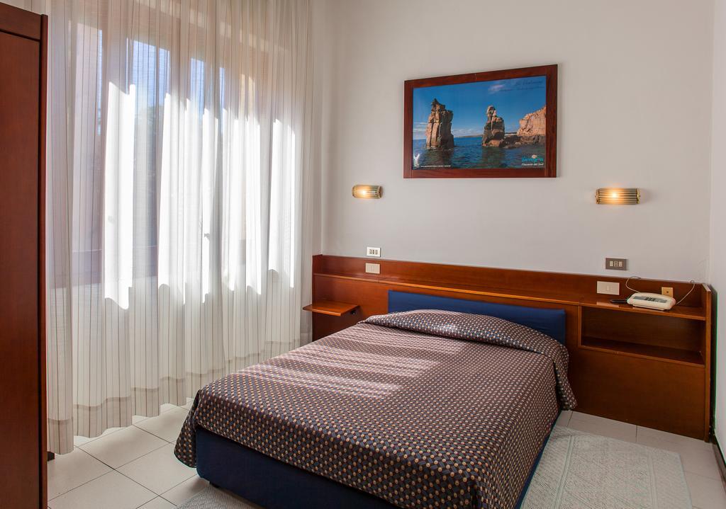 Hotel La Terrazza Cagliari Ruang foto