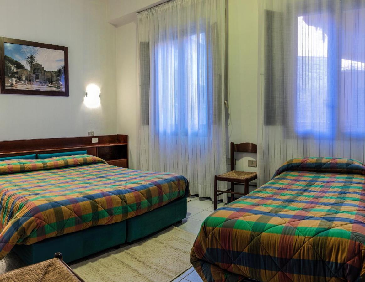 Hotel La Terrazza Cagliari Ruang foto